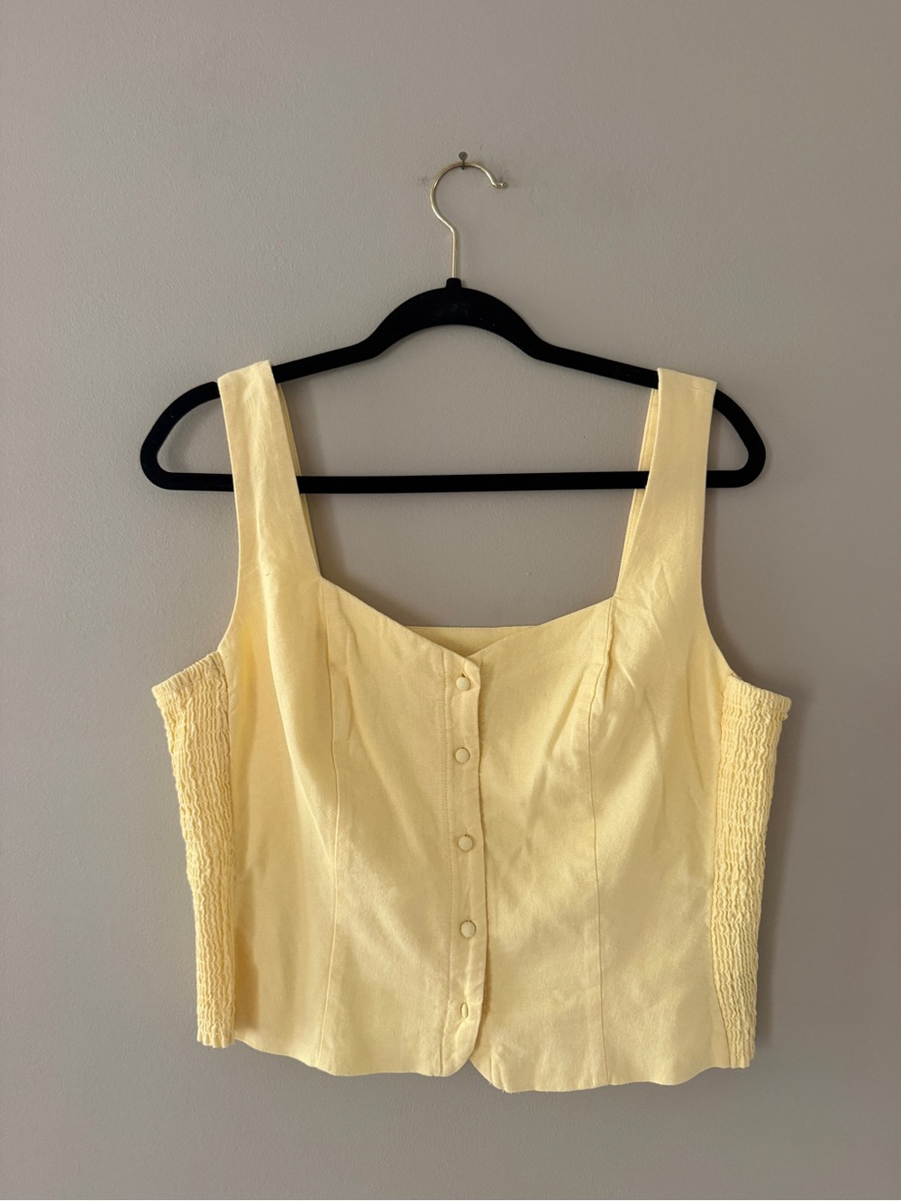 Old Navy Pale Yellow Button-Front Crop Top